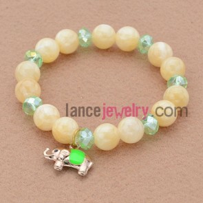 Special stone bead bracelet with alloy elephant pendant.