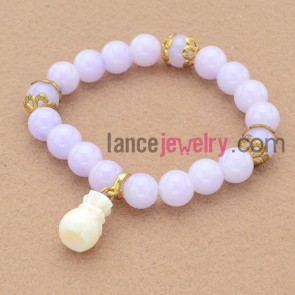 Romantic light violet color bead bracelet with lovely pendant.