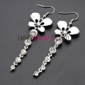 Drop earrings with nice rhinestone beads 