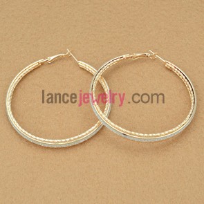 Fashion earrings with big size iron rings decorated pearl powder
