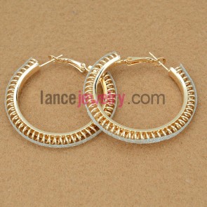 Special earrings with big size iron rings decorate pearl powder