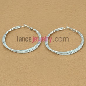 Cute earrings with many big size iron rings decorated pearl powder
