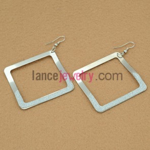 Simple earrings with  big size iron with square shape decorated pearl powder
