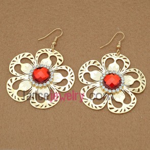 Cute earrings with iron flower model pendant decorated rhinestone and red acrylic bead 