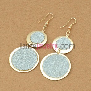 Fashion earrings with different size iron circle pendant decorate pearl powder