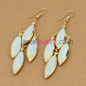 Charming earrings with many iron drop model pendant decorate pearl powder