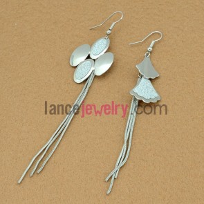 Special earrings with different iron pendant decorated shiny pearl powder 