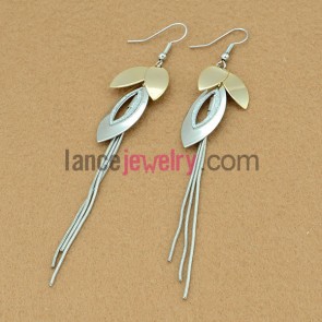 Sweet earrings with iron drop model pendant decorated shiny pearl powder 