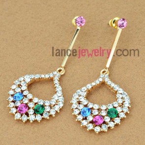 Distinctive rhinestone decoration drop earrings