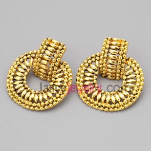 Cute earrings with gold zinc alloy decorated special rings