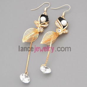 Dazzling earrings with gold zinc alloy with special shape decorated shiny rhinestone and abs beads and cubic zirconia
