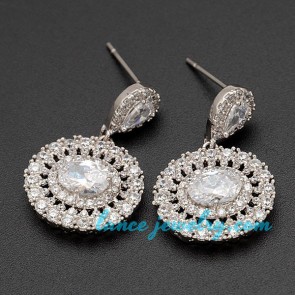 Glittering cubic zirconia earrings with circular pendant decoration
