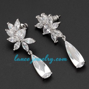 Creative brass alloy earrings decorated with pendants of cubic zirconia