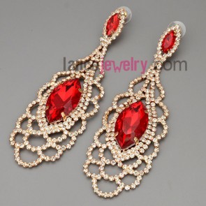Glittering earrings with brass claw chain pendant decorated shiny rhinestone and red crystal beads 
