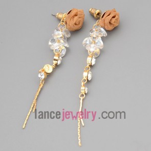 Romantic earrings with gold zinc alloy decorated shiny rhinestone and chain pendant