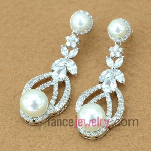 Nice earrings with copper alloy  pendant decorated transparent cubic zirconia and pearl 