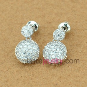 Trendy earrings with copper alloy pendant decorated transparent cubic zirconia 