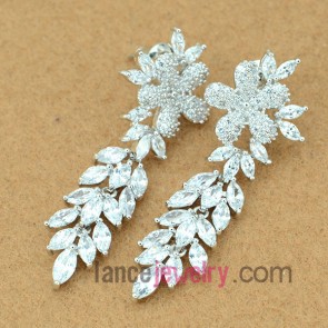 Romantic earrings with copper alloy flower pendant decorated many transparent cubic zirconia 