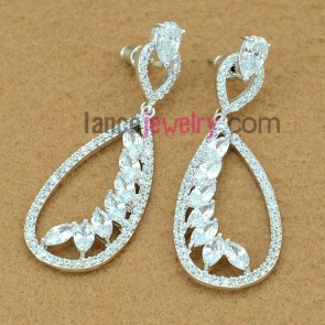 Glittering drop earrings with white color zirconia beads