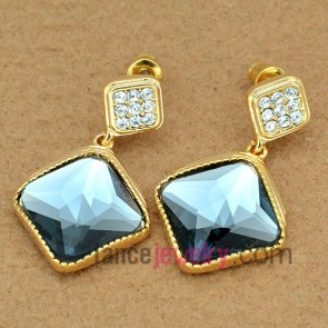 Glittering zinc alloy earrings decorated with rhinestone and crystal