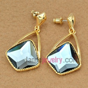 Classical crystal decoration drop earrings 