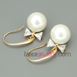 Lovely tie and imitation pearls decorated drop earrings