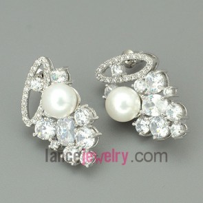 Gorgeous chandelier earrings with zirconia and imitation pearls decorated
