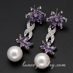 Attractive flower shape earrings decorated with ABS beads