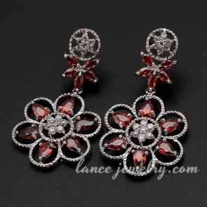 Sweet flower model decoration drop earrings
