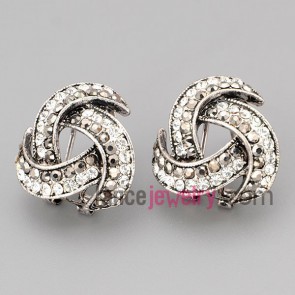 Cute stud earrings with zinc alloy  decorated many small size rhinestone 