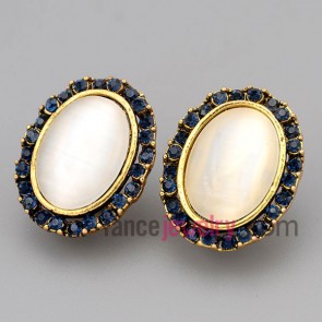 Nice stud earrings with zinc alloy decorated many deep blue  rhinestone and big size cat eye