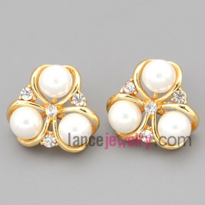 Sweet stud earrings with gold zinc alloy decorated shiny rhinestone  and abs beads 