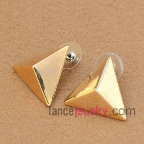 Simple stud earrings decorated zinc alloy with triangular pyramid shape