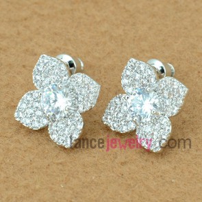 Sweet stud earrings with copper alloy  decorated transparent cubic zirconia with cute flower shape