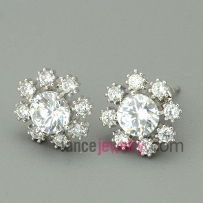 Delicate stud earrings with zirconia surrounded