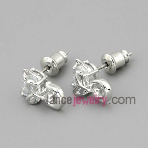 Bow frame earrings
