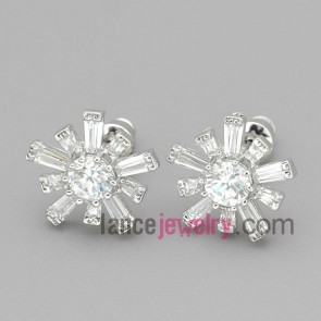 Vivid snowflake studded earrings