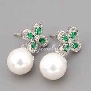 Cute earrings with green cubic zirconia & ABS bead decorated 