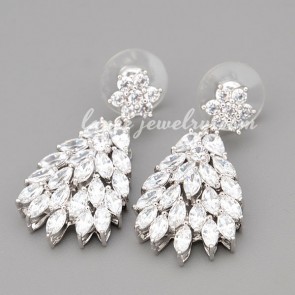 Gorgeous earrings with many  transparency cubic zirconia pendant in the special shape