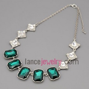 Creative zinc alloy chain necklace decorated with rhinestone & green crystal 