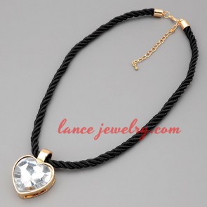 Simple necklace with black hide rope & heart model pendant 