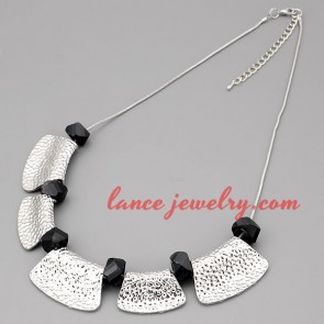 Cute necklace with metal chain & zinc alloy pendant 