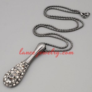 Fashion necklace with metal chain & zinc alloy pendant 