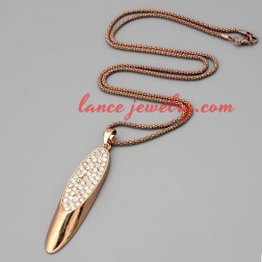 Special necklace with metal chain & zinc alloy pendant