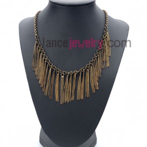 Personality necklace with many gold
chain pendant 