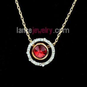 Fashion red color crystal and Rhinestone decorated pendant necklace