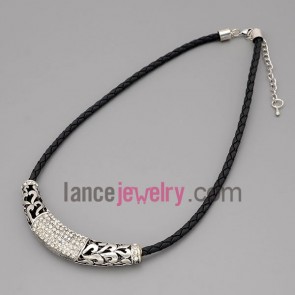 Simple necklace with black hide rope and metal chain & alloy part decorate rhinestone 
