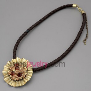 Nice necklace with black hide rope and metal chain & alloy part decorate shiny rhinestone with flower model 