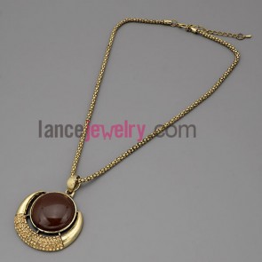 Cool necklace with gold metal chain & alloy ring decorate shiny rhinestone with circle pendant
