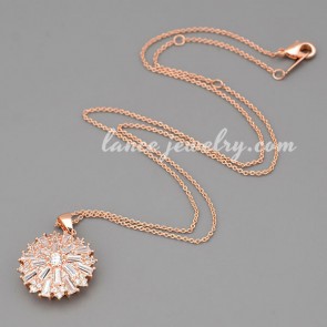 Delicate necklace with metal chain &  circle pendant 